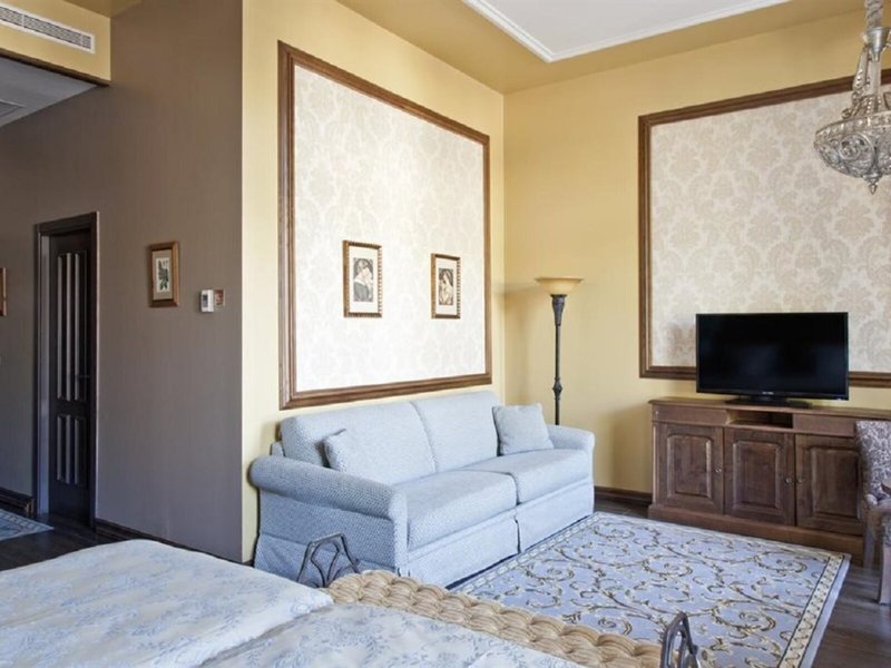 PortAventura Hotel Mansion de Lucy 21