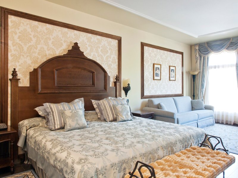PortAventura Hotel Mansion de Lucy 24
