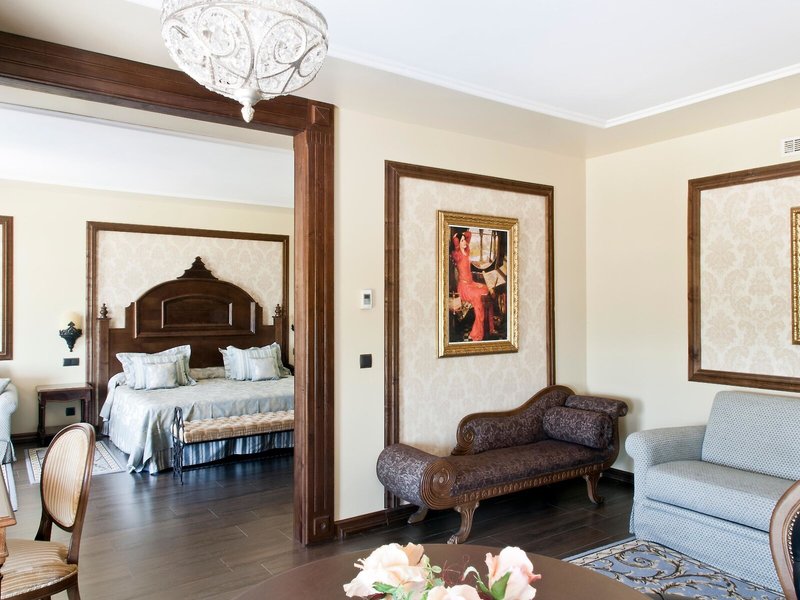 PortAventura Hotel Mansion de Lucy 25