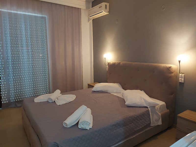 Aegean Pearl 18