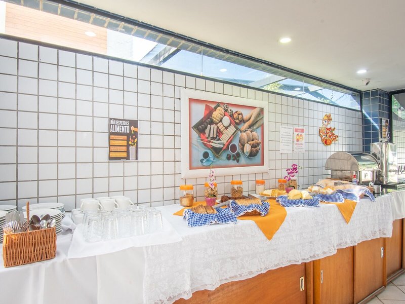 OYO Residencial Itacuruçá Apart Hotel 14 - Restaurant