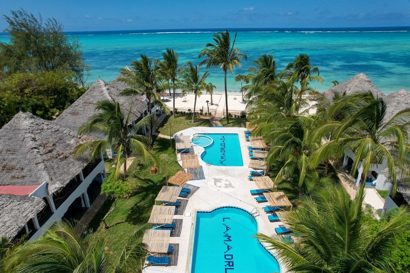 La Madrugada Beach Resort 12