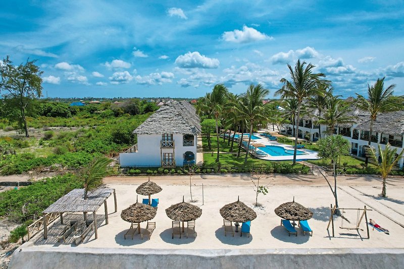 Nest Style Beach Zanzibar 2