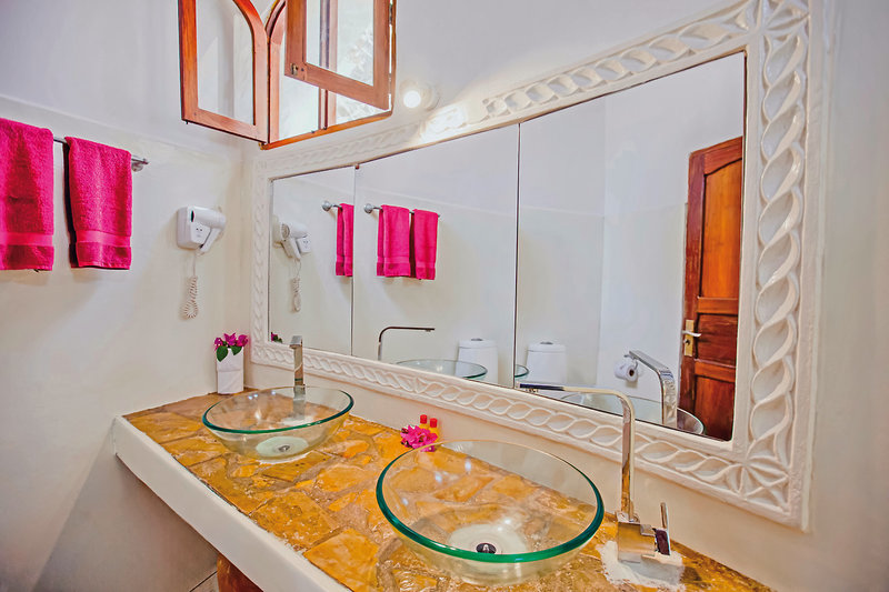 AHG Waridi Beach Resort & Spa 11