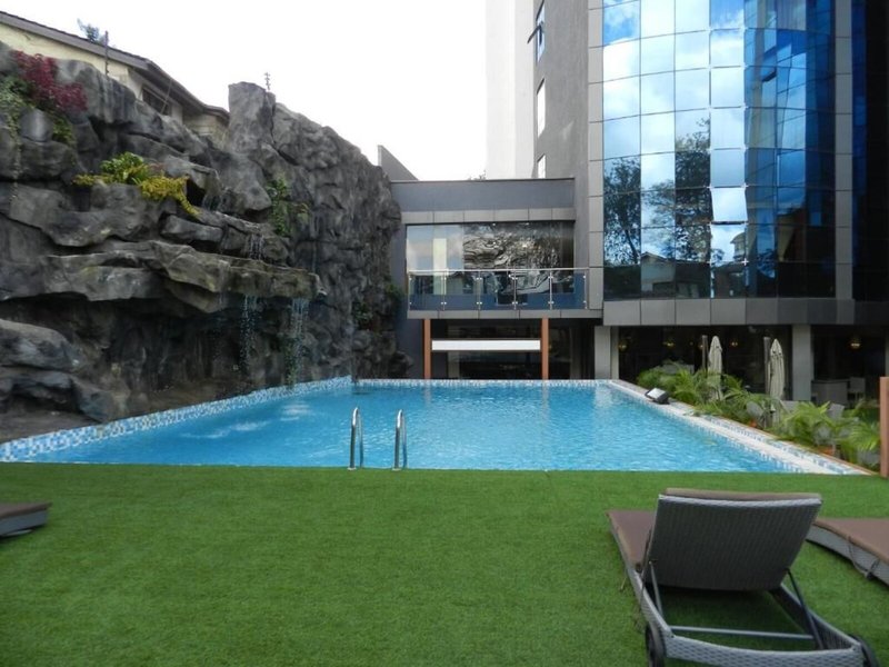 Azure Hotel Nairobi  9