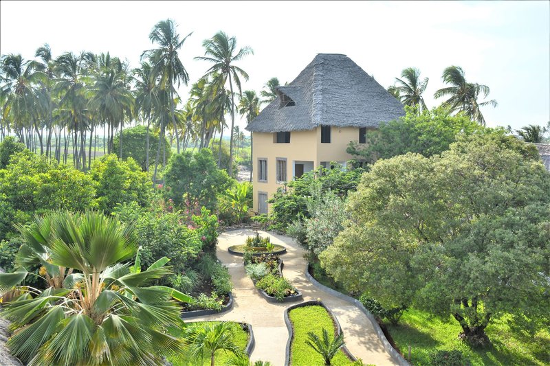 Reef & Beach Resort 2