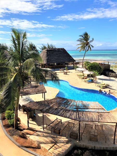 Reef & Beach Resort 2