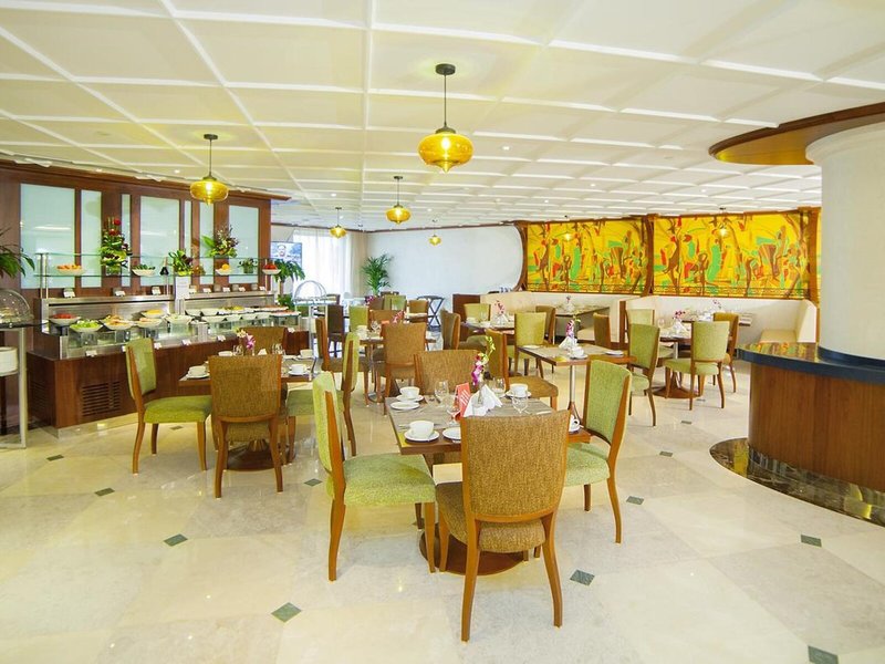 Raviz Center Point Hotel 11