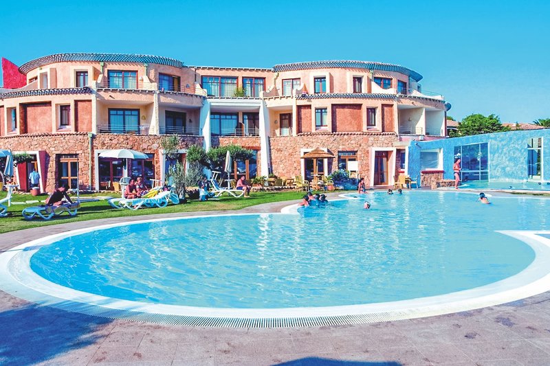 Hotel Resort & Spa Baia Caddinas 2