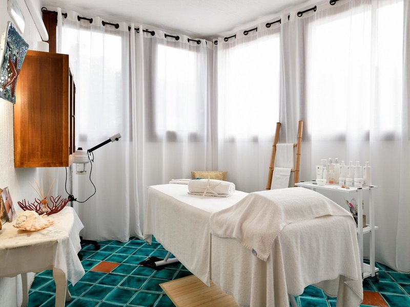 Hotel Resort & SPA Baia Caddinas 48
