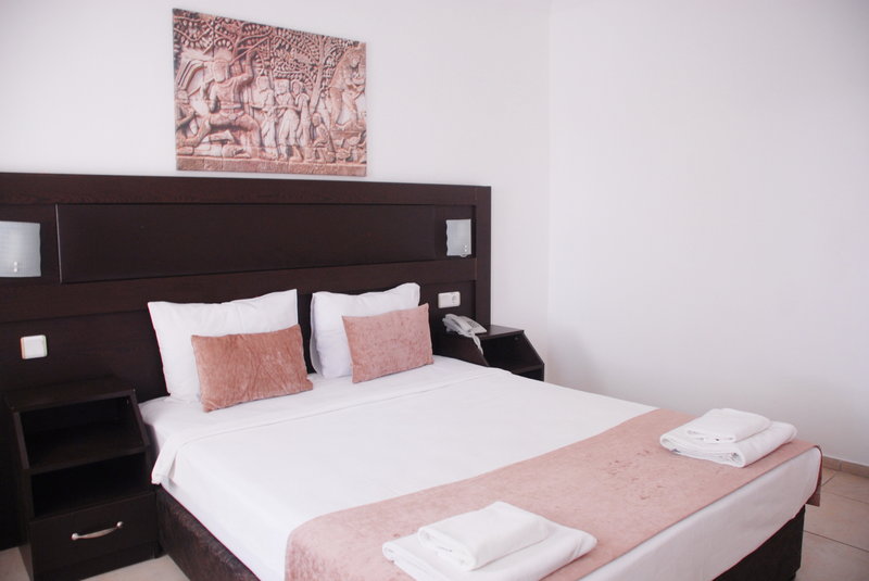 Flora Hotel 8