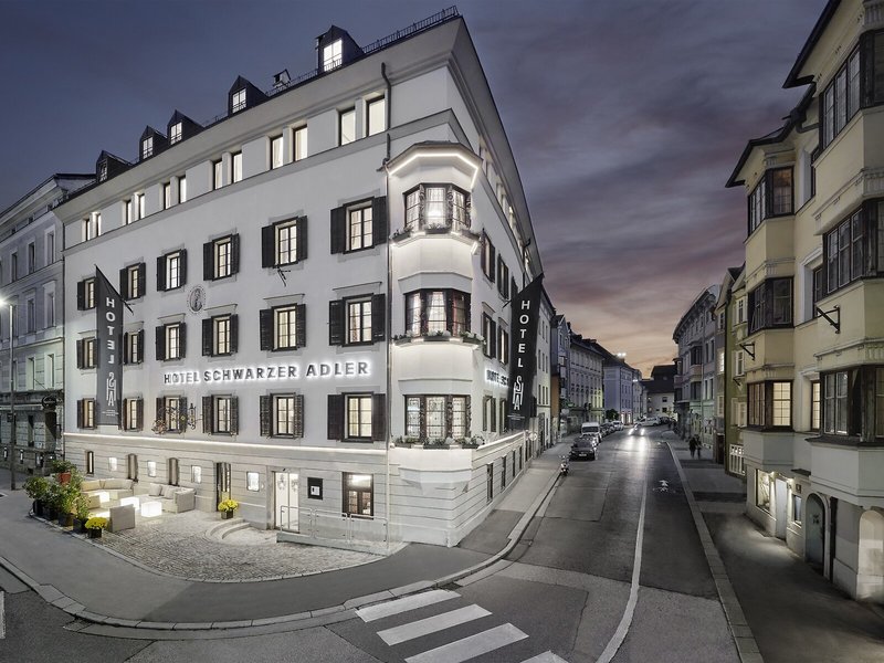 Schwarzer Adler Innsbruck 1