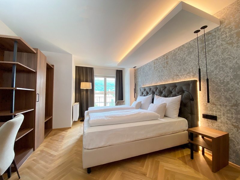 Schwarzer Adler Innsbruck 33