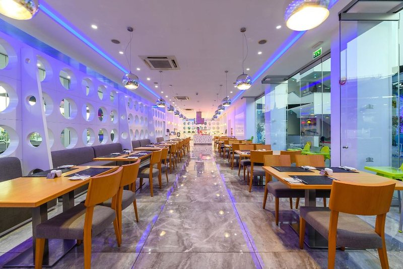 River Rock Hotel 2
