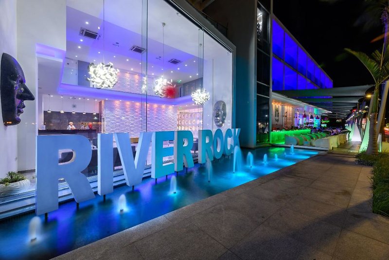 River Rock Hotel 16