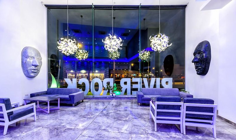 River Rock Hotel 20