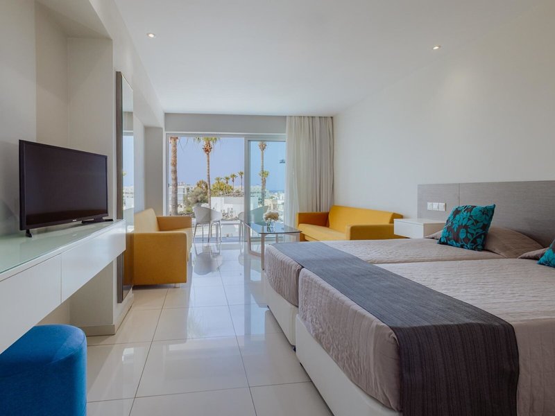 River Rock Hotel 35