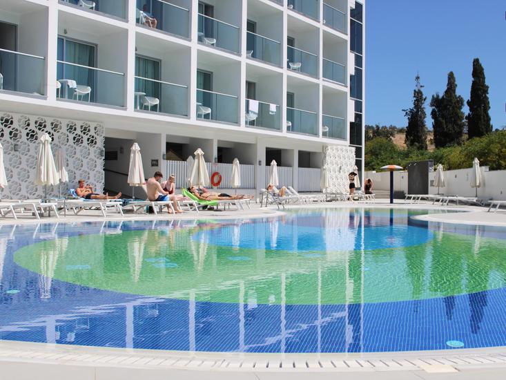 River Rock Hotel 2