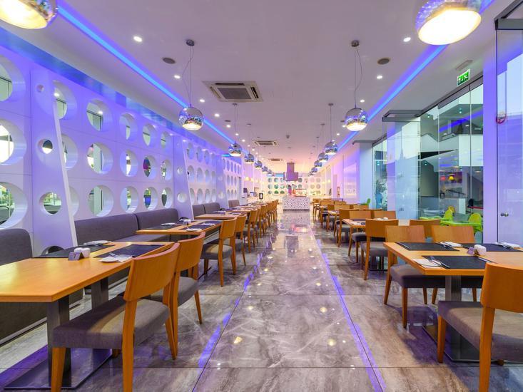 River Rock Hotel 5