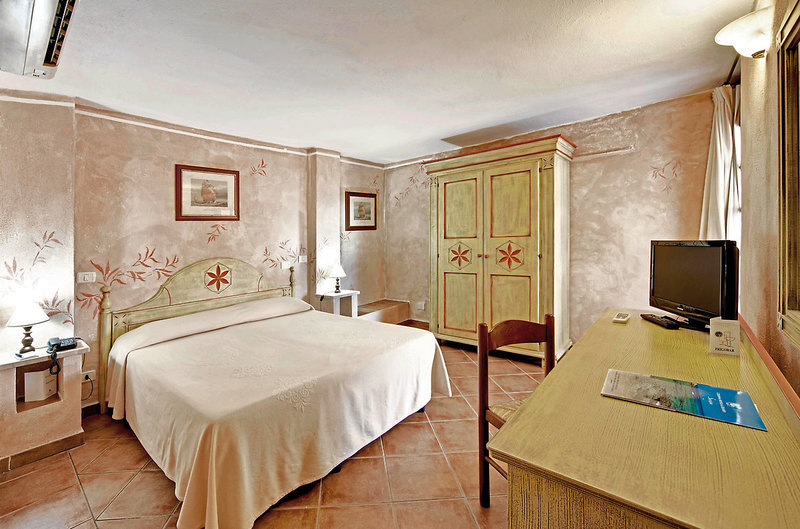 Colonna Beach Hotel & Residence 18