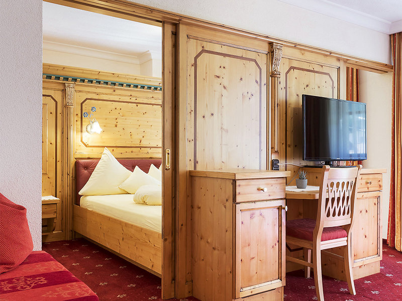Gourmet- & Wellness-Hotel Alte Post 4