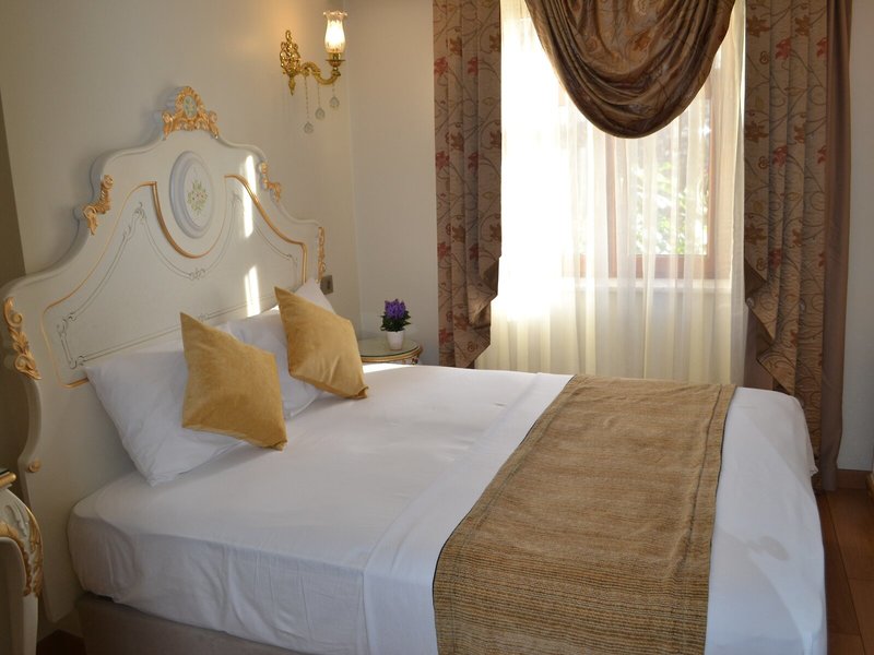 Galatower Hotel 13