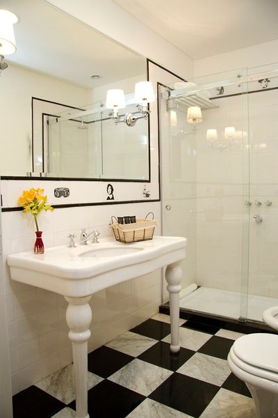 Tango de Mayo Hotel 29 - Bathroom Example