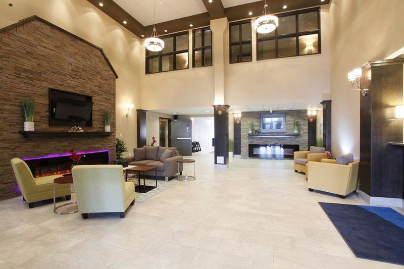 Holiday Inn Express Fort St John 1 - Lounge / Lobby