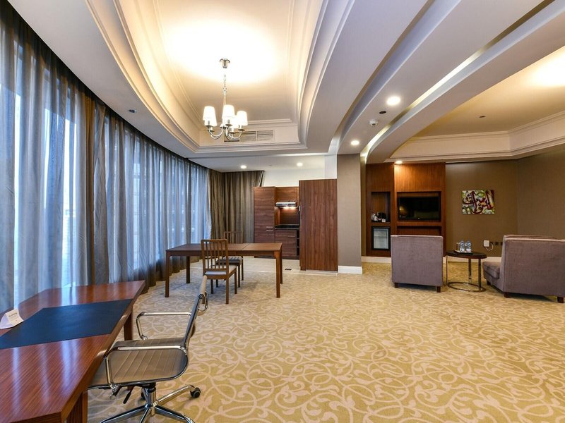 Best Plaza West Bay Hotel 12