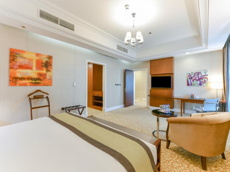 Best Plaza West Bay Hotel 41