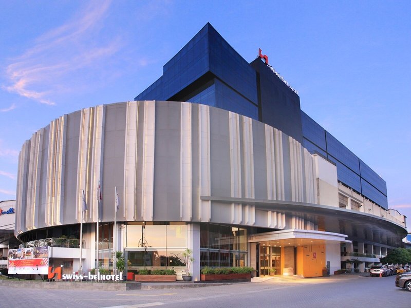 Swiss Belhotel Cirebon 1