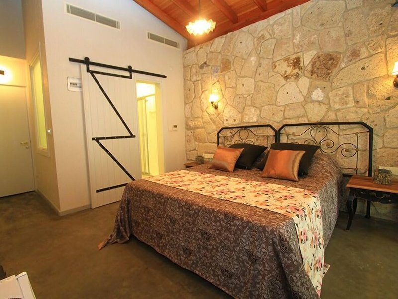 Kostem Otel 20