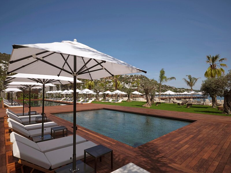 Caja by Maxx Royal 5