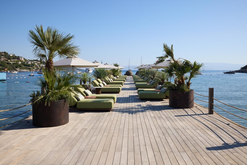 Caja by Maxx Royal 10