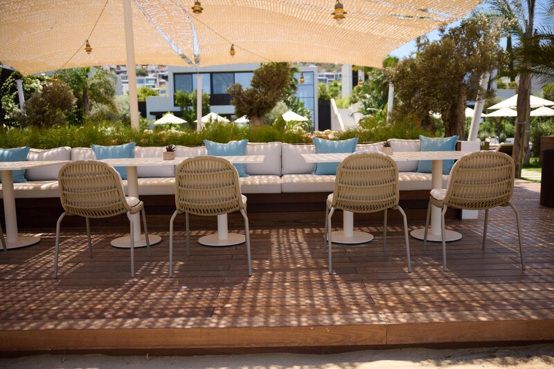 Caja by Maxx Royal 17