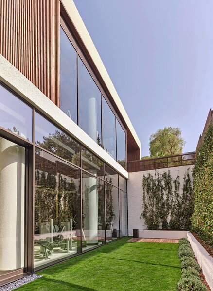 Caja by Maxx Royal 35