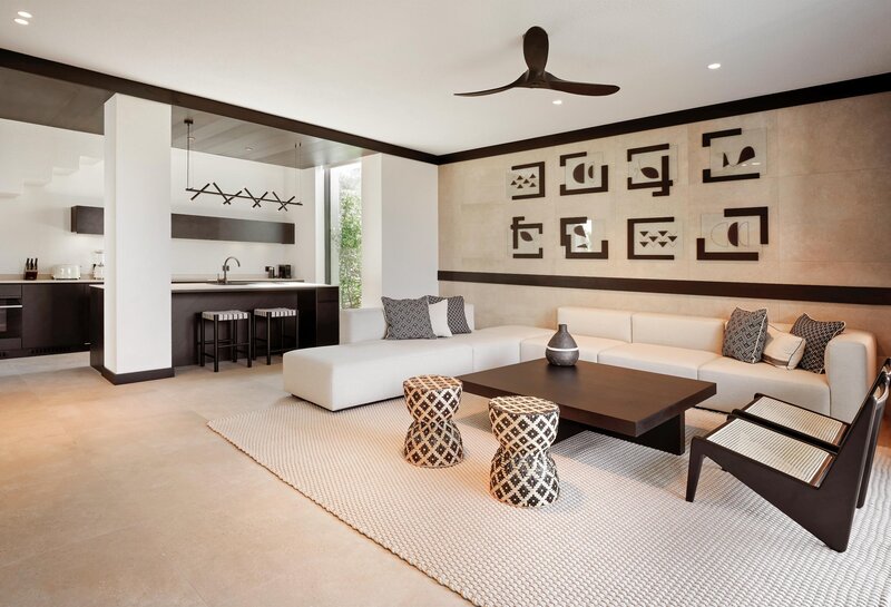 Caja by Maxx Royal 40