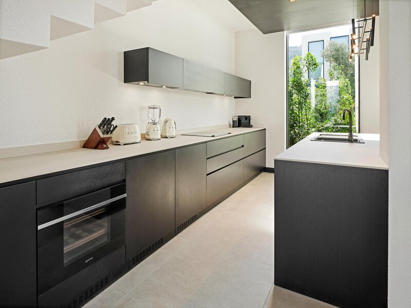 Caja by Maxx Royal 43