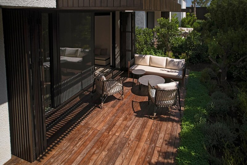 Caja by Maxx Royal 70