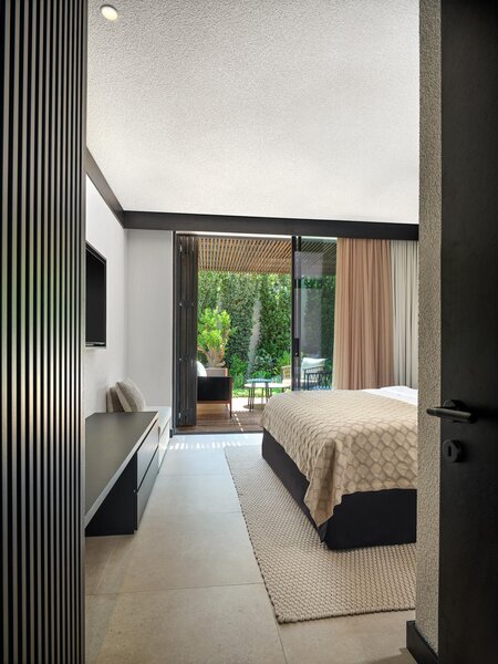 Caja by Maxx Royal 73