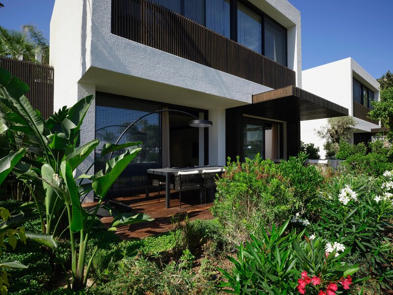 Caja by Maxx Royal 88