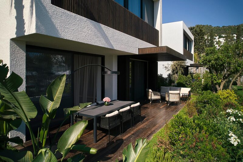 Caja by Maxx Royal 92