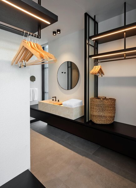 Caja by Maxx Royal 99