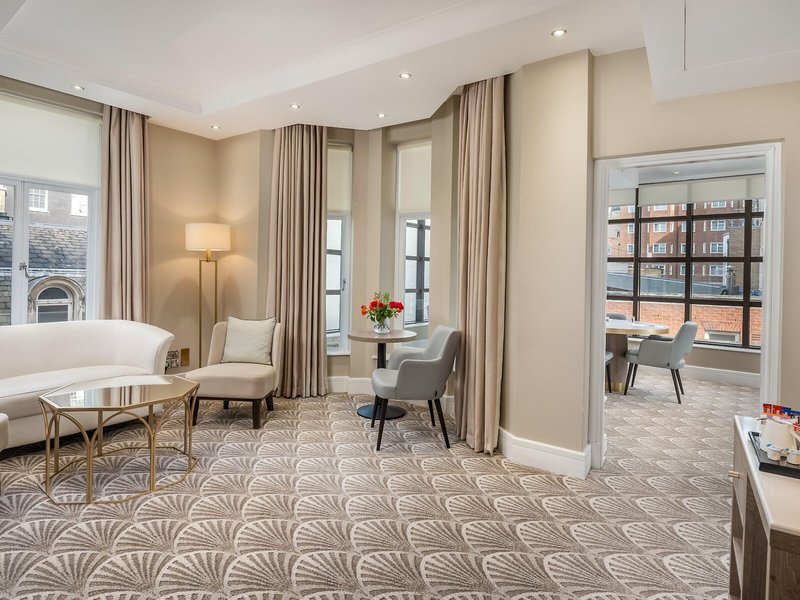 Washington Mayfair 4