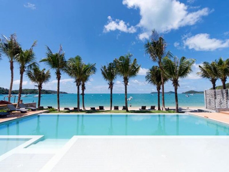 Bandara Villas Phuket 11