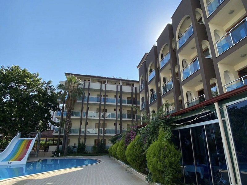 Astoria Life Hotel 1