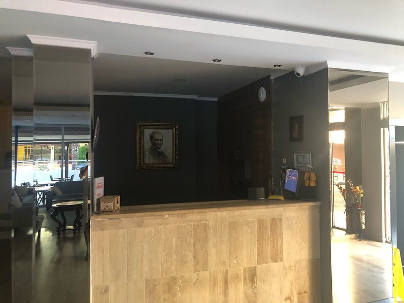 Astoria Life Hotel 9