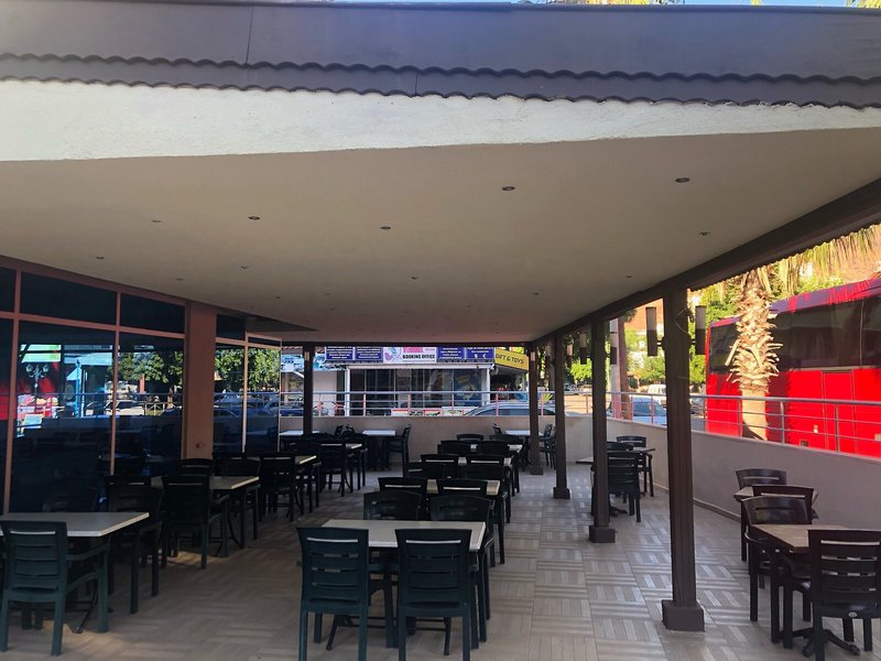 Astoria Life Hotel 11