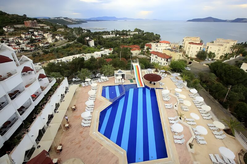 Roseira Beach Resort 4