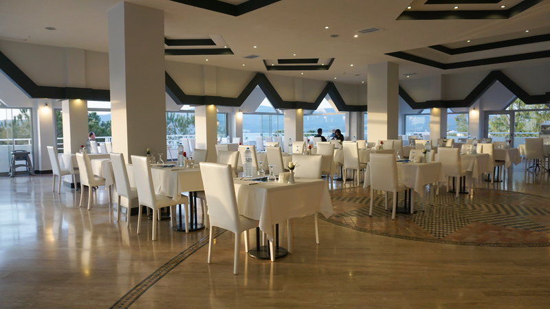 Roseira Beach Resort 9